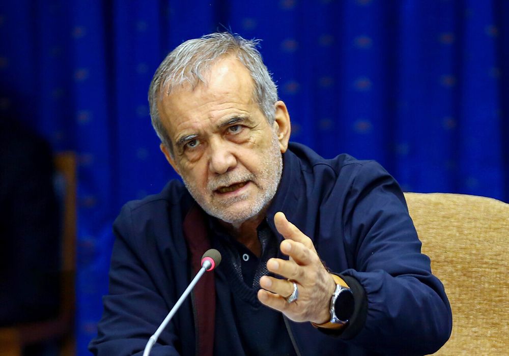 الرئيس الإيراني: لا يمكن حل المشكلات بالشعارات ولا الإصلاح بالادعاءات