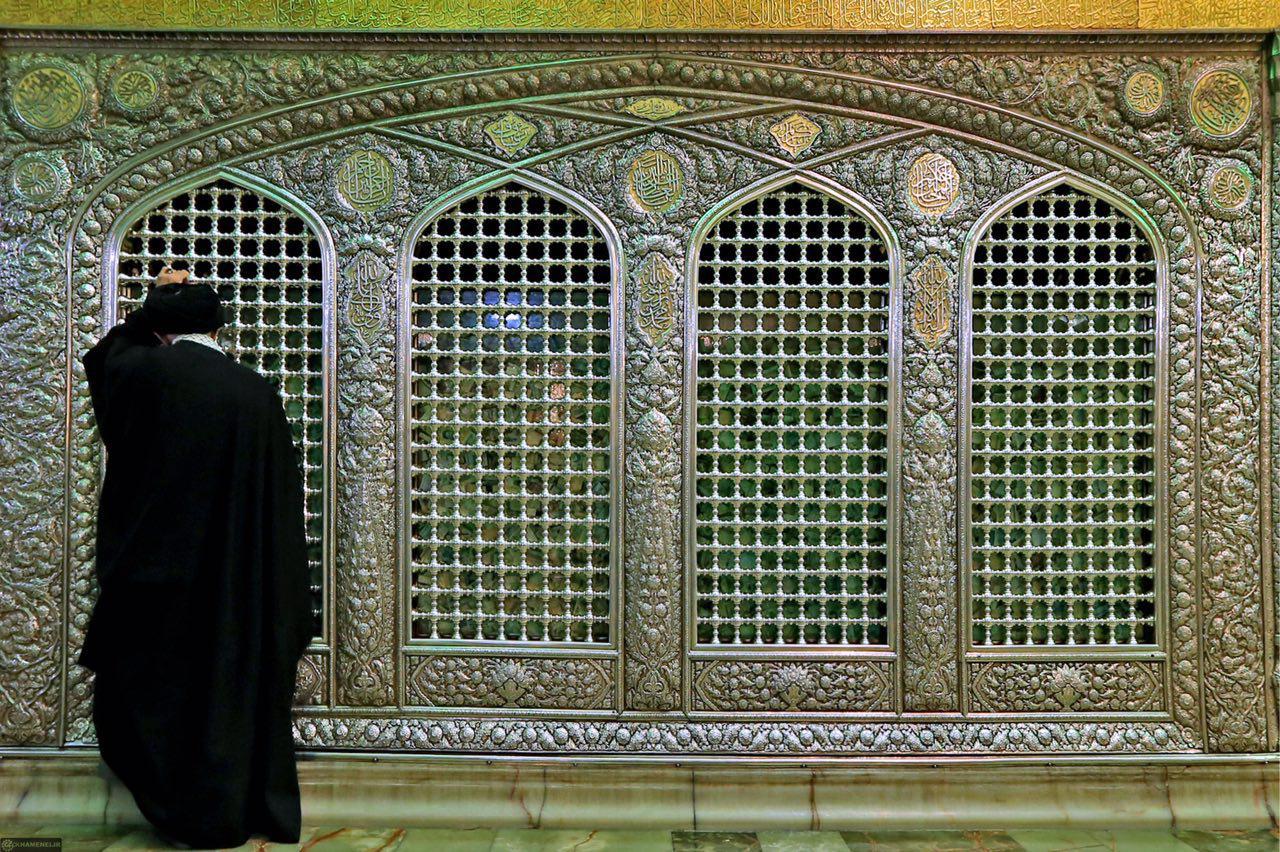 عضو جامعه مدرسین حوزه علمیه قم: کسی مثل خامنه‌ای پیدا نمی‌کنید