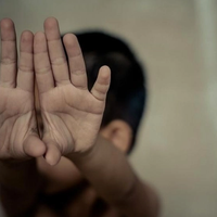 کودک ۴ ساله در بندرعباس بهدلیل آزار فیزیکی و ضرب و شتم شدید جان باخت