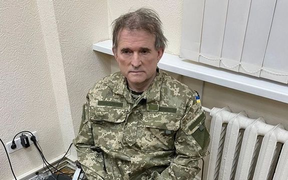 ولودیمیر زلنسکی از بازداشت ویکتور مدودچوک، سیاستمدار اوکراینی نزدیک به پوتین، خبر داد