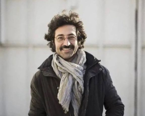 علی نورانی، نویسنده و کارگردان تئاتر، با یورش ماموران امنیتی به محل سکونتش بازداشت شده است