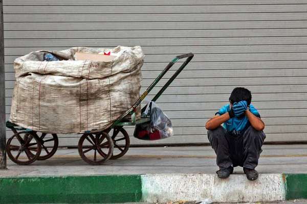 Pundits Say Iran Is In A 'Quagmire' Where People Struggle To Survive