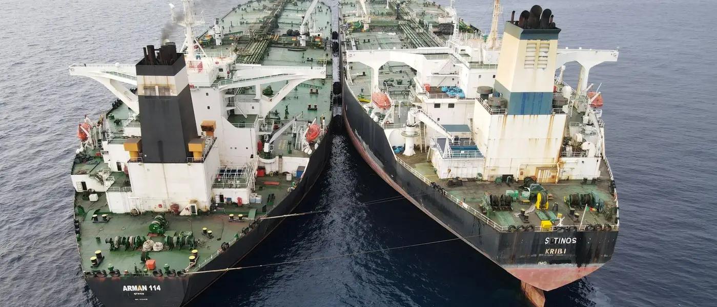 تراجع الإيرادات الإيرانية بعد انهيار صادراتها النفطية إلى الصين