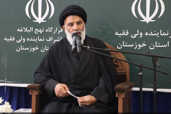 ممثل خامنئي: انقطاع المطر سببه سلوكيات الناس وتقاعس المسؤولين