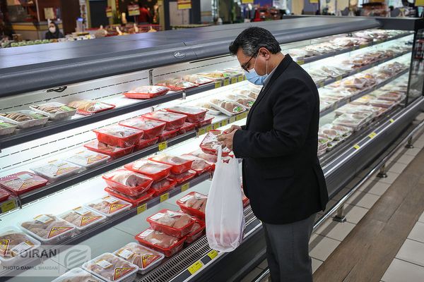Iran’s Dairy and Meat Consumption Plummets Amid Escalating Poverty