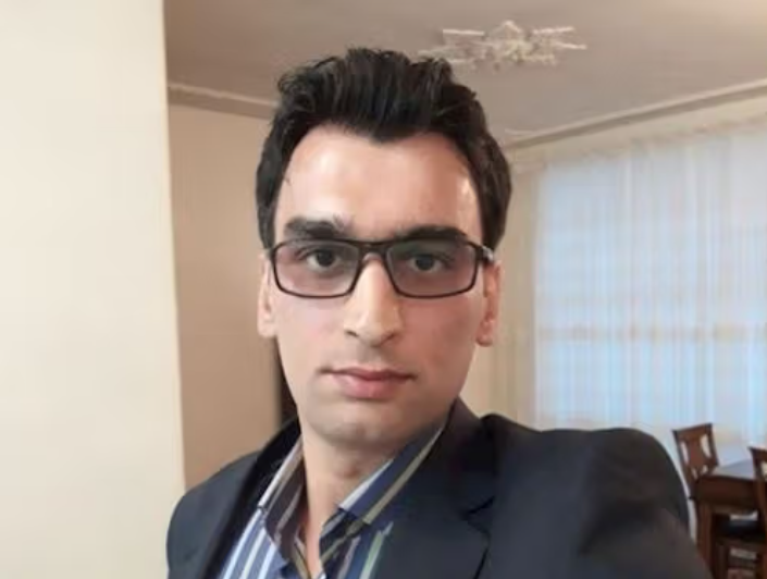 بیژن کاظمی، زندانی سیاسی، در اعتراض به خشونت ماموران وزارت اطلاعات اعتصاب غذا کرده است