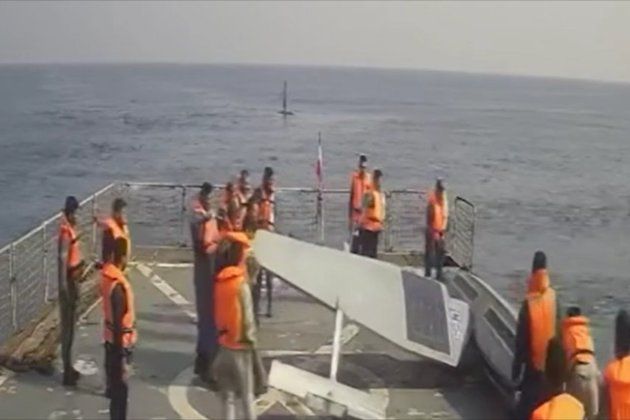 ستاد کل نیروهای مسلح ایران نسبت به فعالیت شناورهای بی‌سرنشین متخاصم هشدار داد