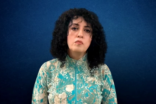 النظام الإيراني يحرم نرجس محمدي الحاصلة على نوبل من الخدمات الطبية لـ"عدم ارتدائها الحجاب"