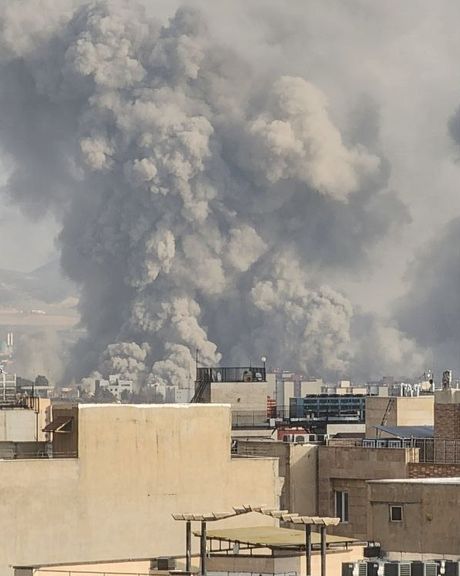 ترامپ: حمله به ایران را تا هر وقت لازم باشد ادامه میدهیم