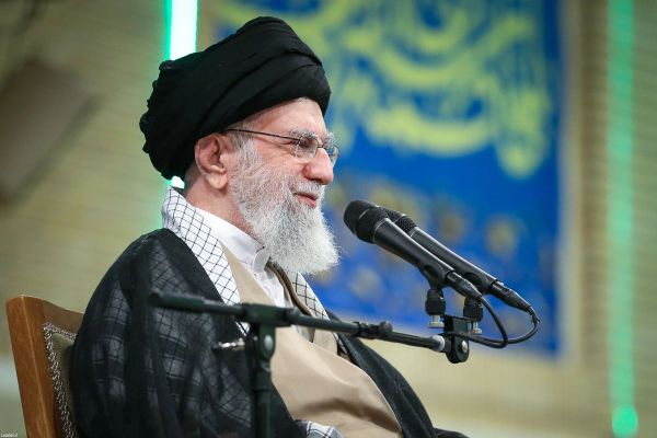 Khamenei endorses hostile chants as US demands full nuclear dismantlement