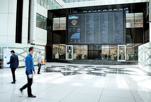 بورس تهران: دستگاه‌های ماینر که در ساختمان ما کشف شد کاربرد چندگانه داشت؛ سوء استفاده شد