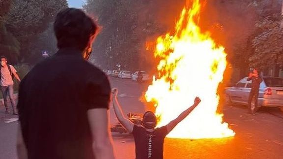 Despite Insight Into Protests, Iran’s Hardliners Seek Harsh Response