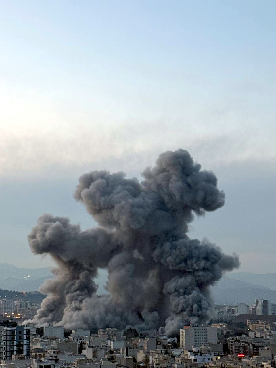 انفجارهای شمال شرق تهران، صبح چهارشنبه ۱۲ فروردین