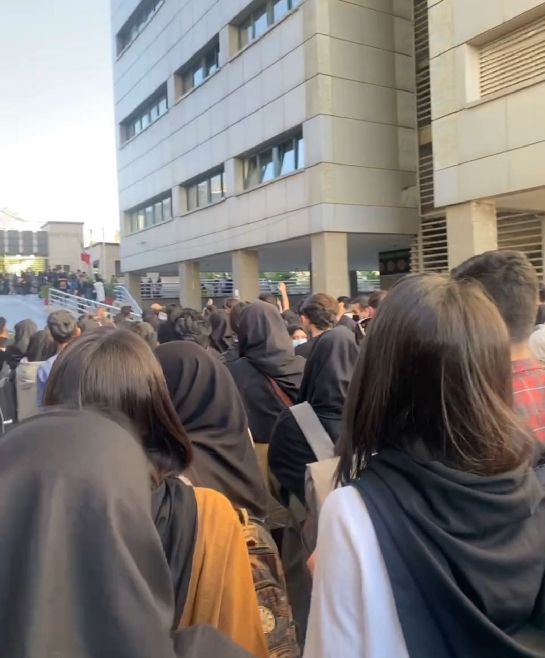 تداوم اعتراض‌های دانشجویی در دانشگاه‌های کشور در آستانه چهلمین روز کشته شدن مهسا امینی