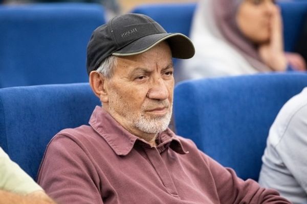 اعتراض عضو پارلمان بریتانیا به «برنامه ضد اسرائیلی» در آکسفورد با سخنرانی عطاالله مهاجرانی