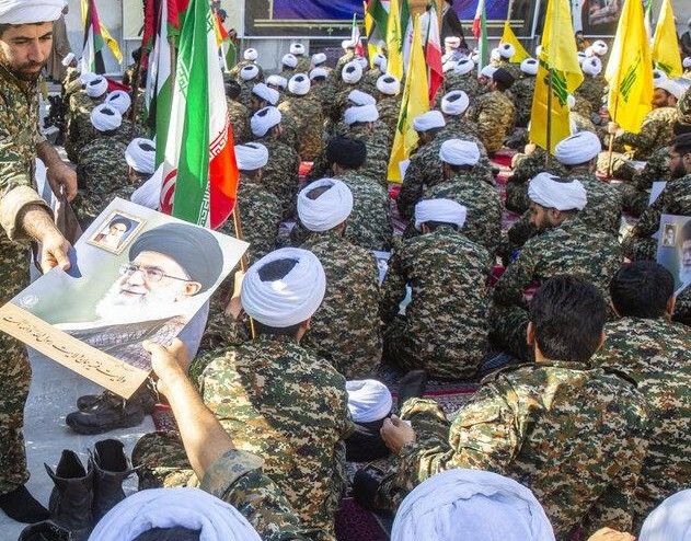 مسئول سازمان بسیج طلاب: در اتفاقات دی‌ماه، هشت آخوند کشته شدند