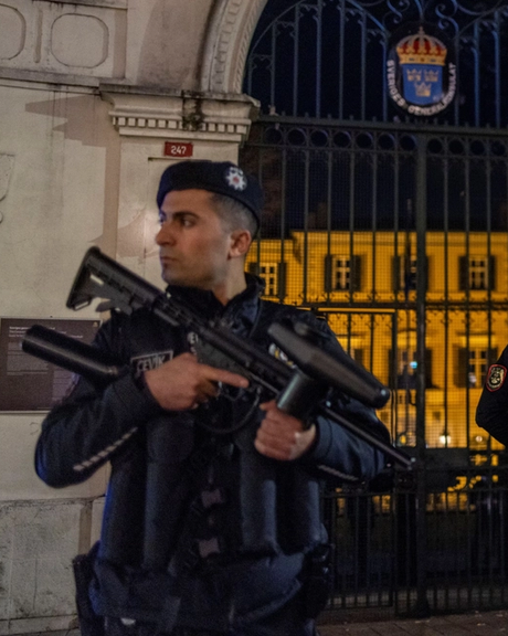 هجوم مسلح مستلهم من داعش في تركيا يسفر عن مقتل شرطيين وجرحى.. اعتقال 32 شخصاً بينهم إيراني