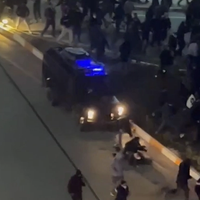 در سرکوب وحشیانه مردم، خودروی زرهی معترضان را در اردبیل زیر گرفت