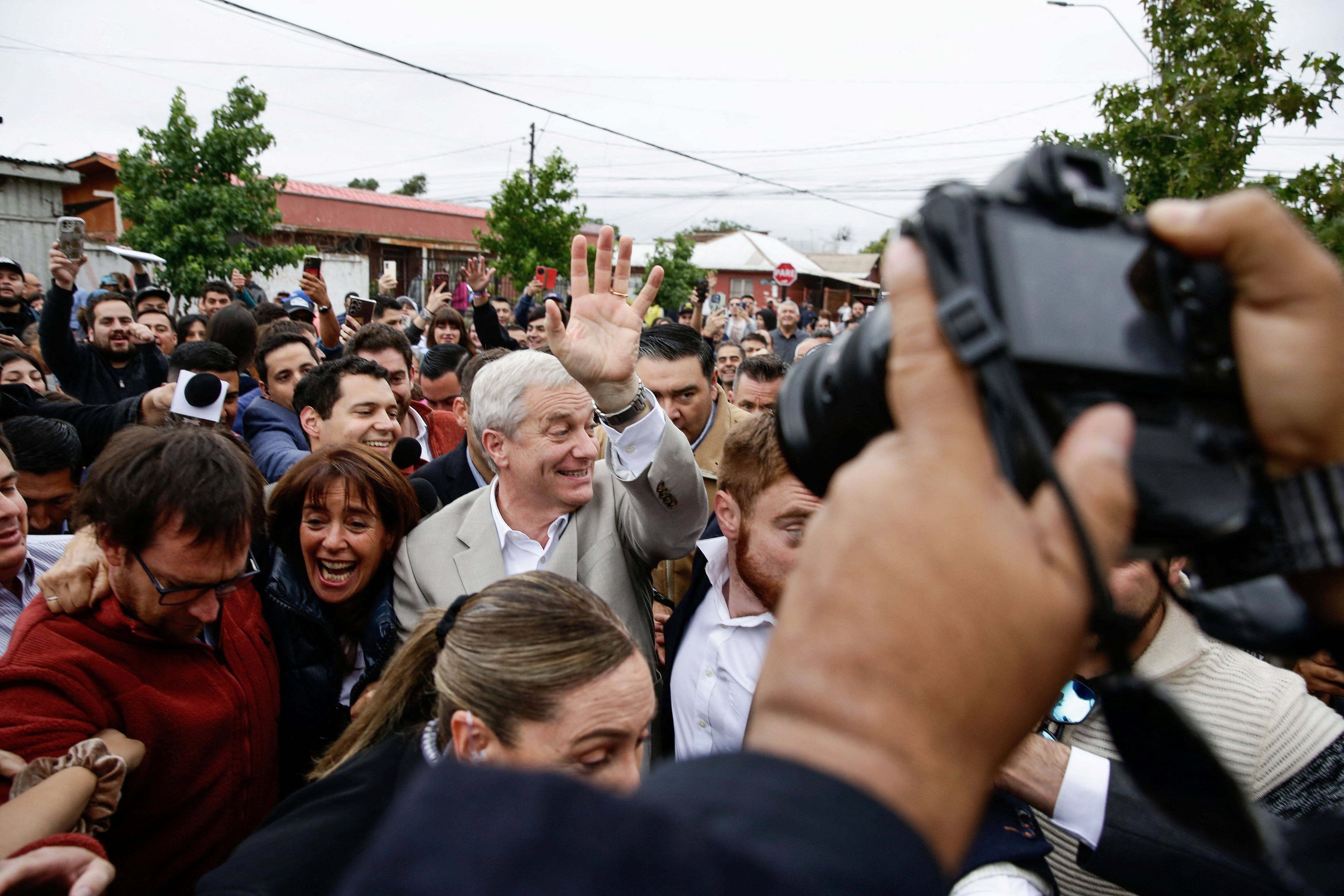 نامزد راستگرا در انتخابات ریاست‌جمهوری شیلی پیروز شد