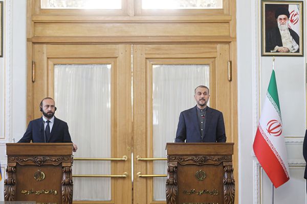 Iran FM Says Azerbaijan Will Keep Historical Iran-Armenia Route Open