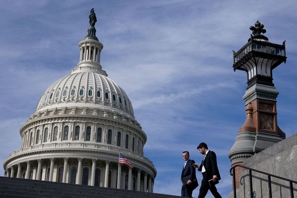 جلسة بالكونغرس:عائدات إيران النفطية تضاعفت 4 مرات منذ مجيء بايدن واستخدمتها لتمويل وكلائها
