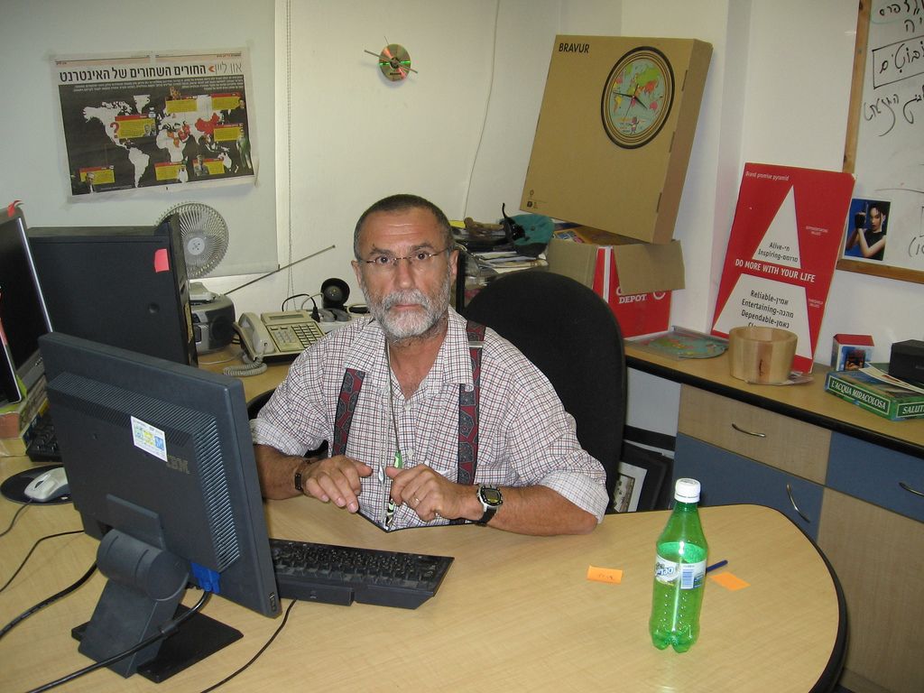 Israeli writer and journalist Yossi Melman