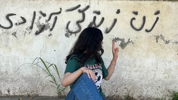 جنجالهای لایحه حجاب؛ انتقاد احزاب از حضور حجاببانها و تشدید برخورد با زنان