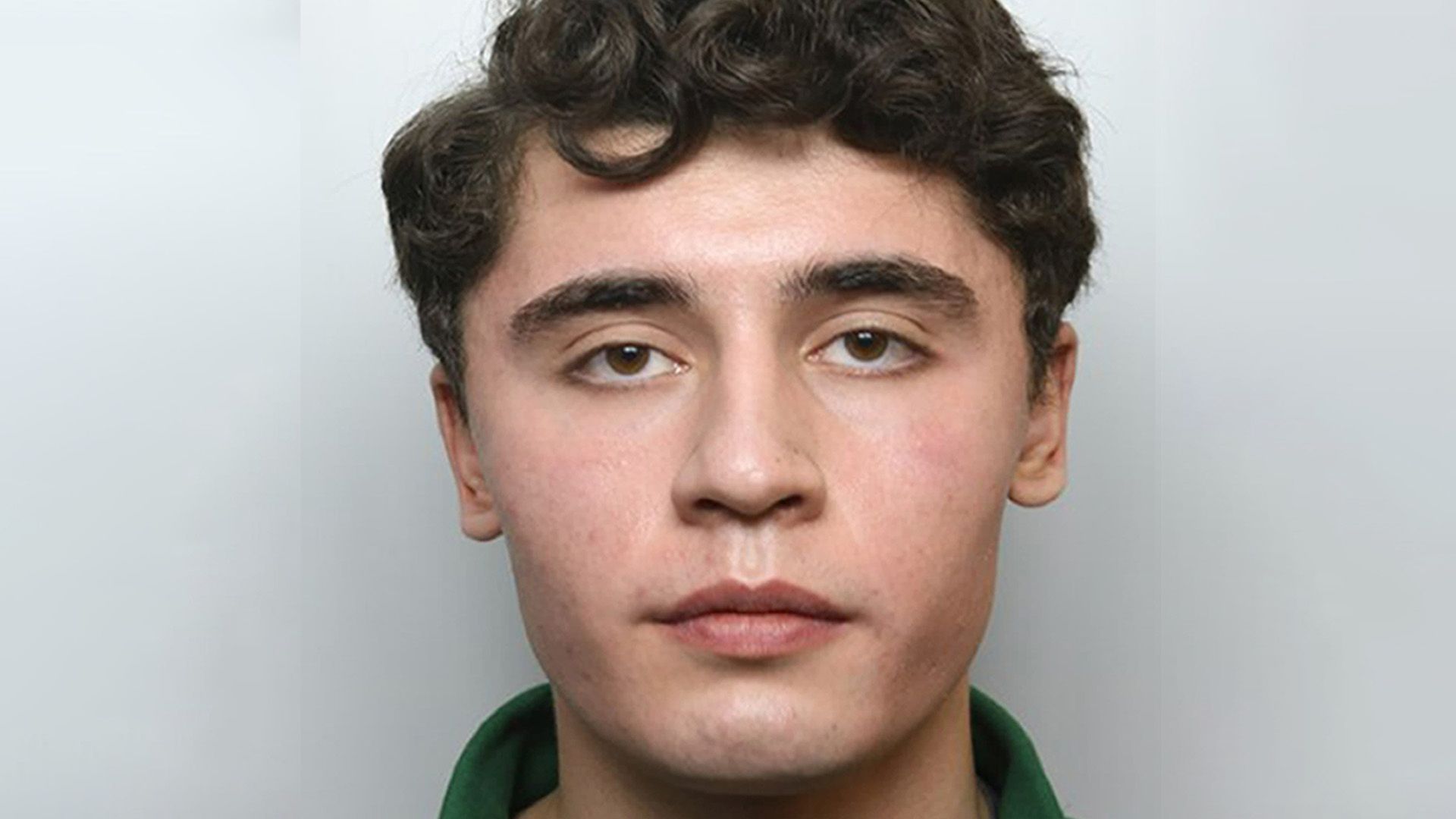 فردی به اتهام کمک به فرار دانیل خلیفه، جاسوس حکومت ایران در بریتانیا، تحت پیگرد قرار گرفت