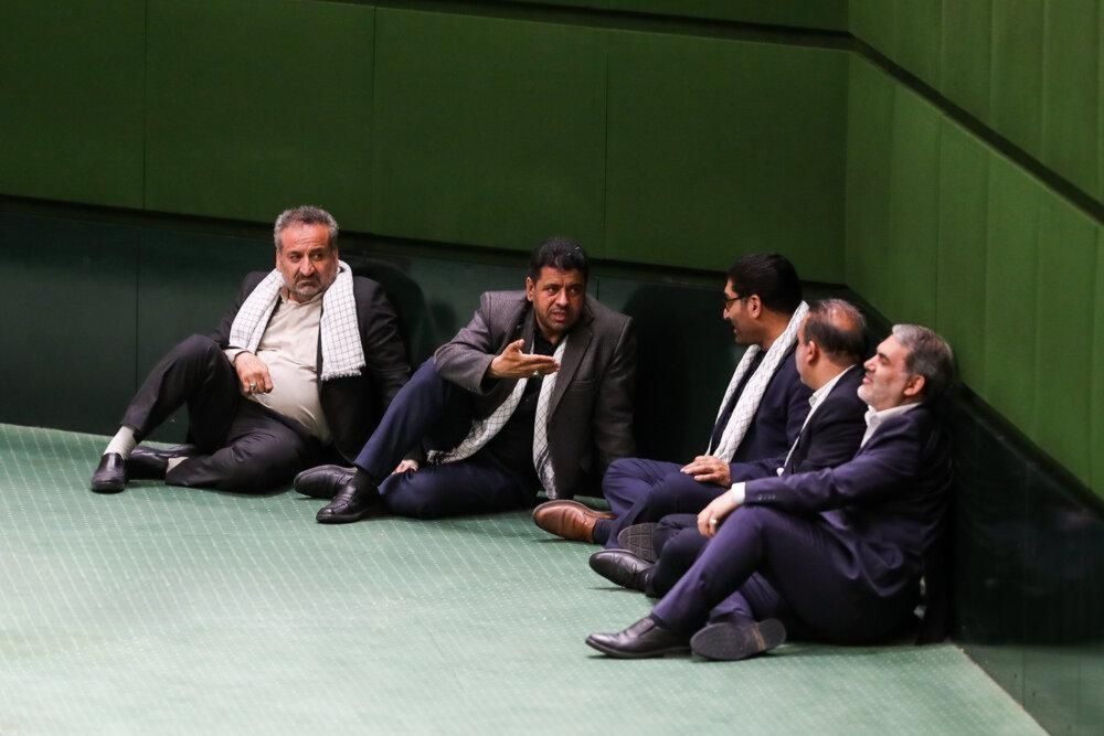لجنة الشؤون الداخلية بالبرلمان الإيراني توافق على مشروع إنشاء وزارة لـ "إدارة الأزمات"