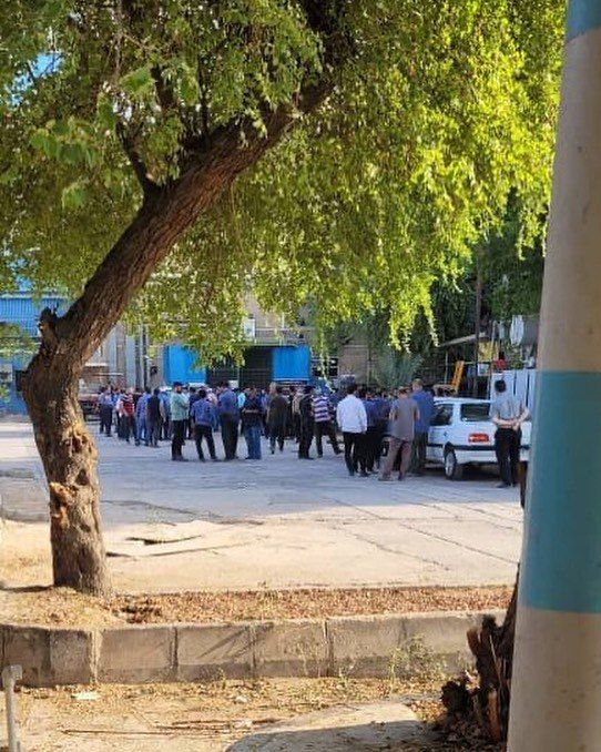 تداوم اعتصاب کارگران پیمانی پالایشگاه‌ها و تجمع کارکنان شرکت نیشکر هفت‌تپه در روز سه‌شنبه