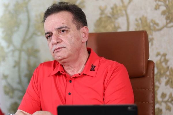 زنوزی، مالک تراکتور: یک باشگاه برای جذب یک بازیکن پنج میلیون دلار پیشنهاد رضایتنامه داد