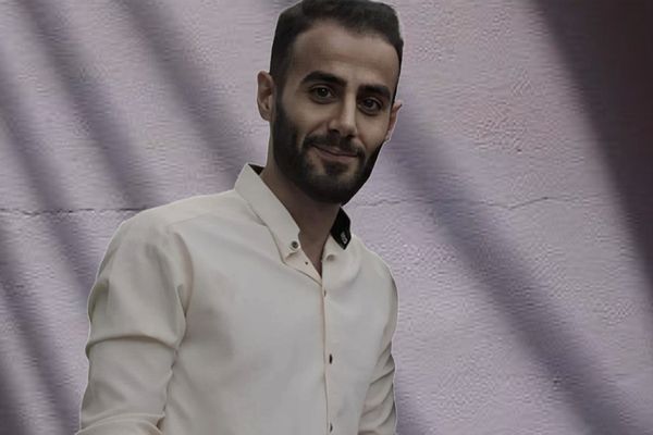 مراسم خاکسپاری فرزاد خوشبرش، زندانی سیاسی جانباخته، در محاصره نیروهای امنیتی برگزار شد