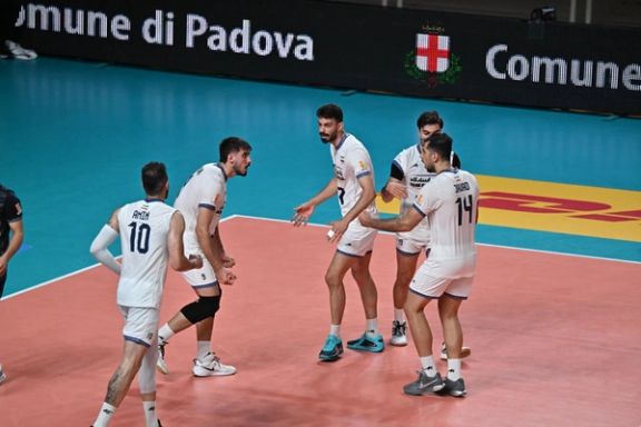 خطر حذف ایران از لیگ ملتهای والیبال بهدلیل پخش غیرقانونی مسابقات توسط صداوسیما