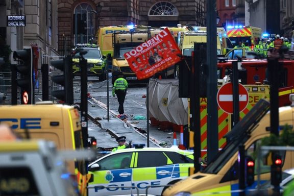 کام قهرمان لیگ برتر تلخ شد؛ برخورد خودرو با هواداران لیورپول همزمان با رژه قهرمانی