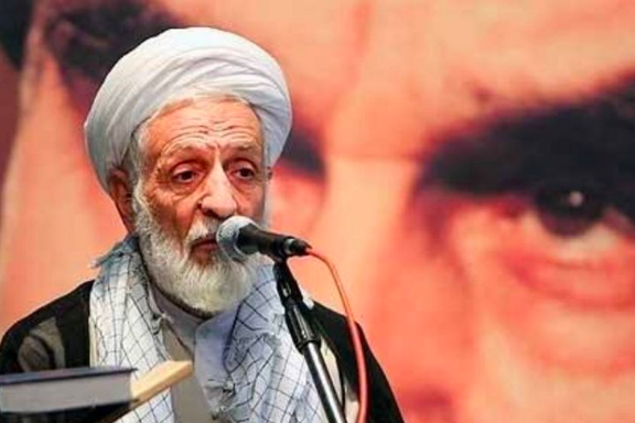 محمدتقی رهبر، نماینده پیشین مجلس: امیدواریم زنان این دو سانتیمتر روسری را کنار نگذارند