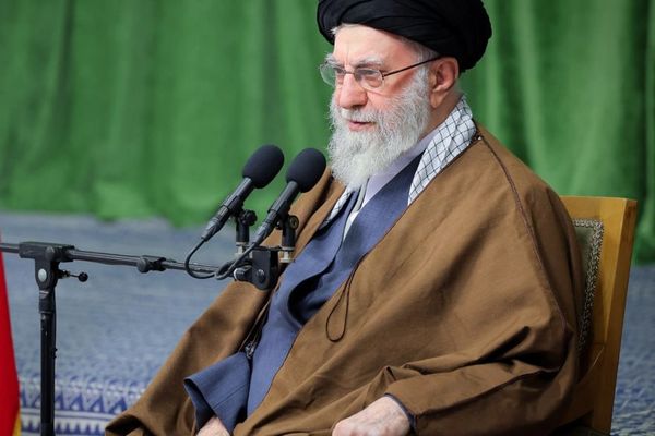 عبدالله ناصری، استاد تاریخ: مهمترین شر خامنهای پس از مردمکشی، حذف توشه مالی مردم است