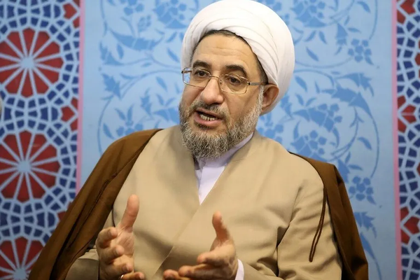 مسؤول إيراني: الجفاف وأزمة المياه من نتائج عدم ارتداء الحجاب