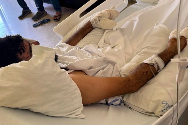 متفجرات بلاستيكية ومواقع إنترنت وهمية.. خطة إسرائيل لخداع حزب الله في صفقة "البيجر"