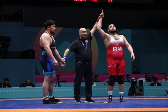 فردین هدایتی به مدال طلای کشتی آزاد مسابقات همبستگی کشورهای اسلامی رسید