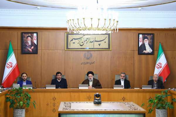 Iranians Have Lost Trust In Their Government, Says Sociologist