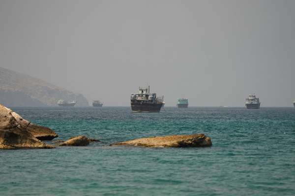 Trump weighs Iran options; Tehran signals Hormuz leverage