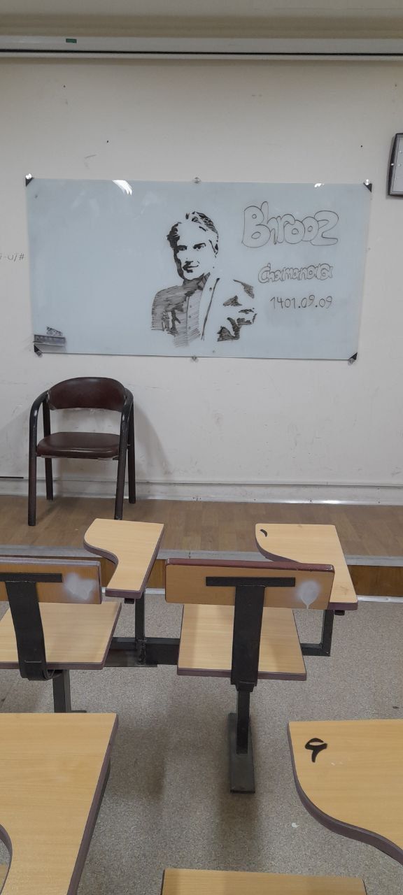 تحصن دانشجویان کردستان در حمایت از استاد بازداشت‌شده؛ گروگان‌گیری دوتابعیتی‌ها ادامه دارد