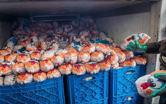گزارش رسانههای ایران از افزایش قیمت مرغ به ۴۰ هزار تومان