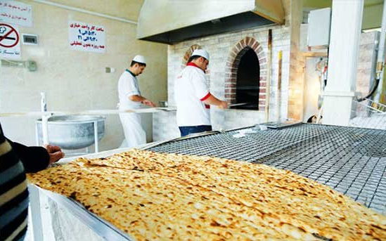 نتایج یک پژوهش در استان البرز: دست ۹۶ درصد نانواها دارای آلودگی میکروبی است