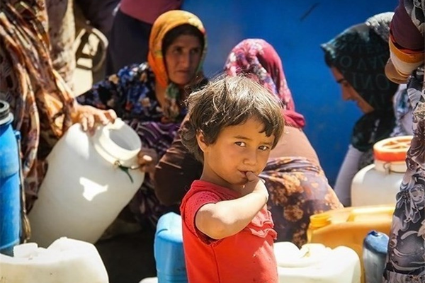 أمطار نادرة وسدود فارغة وحرارة مرتفعة.. أزمة المياه تتفاقم في إيران