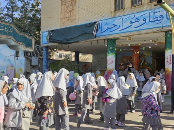 مقام وزارت بهداشت: خبر تعطیلی مدارس بهدلیل شیوع شپش صحت ندارد