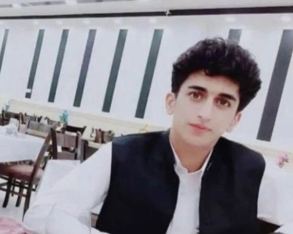 پایگاه خبری حالوش: کامبیز خروت، جوان بلوچ، با اتهام «محاربه» به اعدام محکوم شد