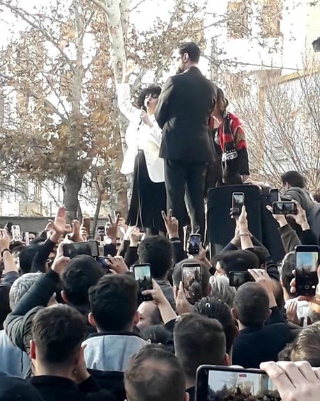 اعتقال الناشطة نرجس محمدي وبعض المشاركين في مراسم "اليوم السابع" لوفاة سجين سياسي إيراني