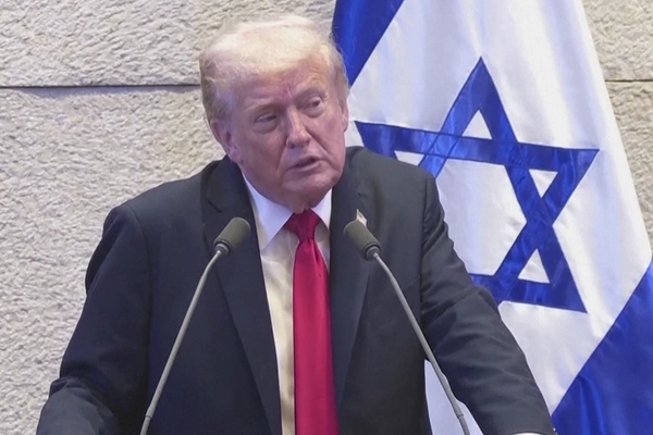 ترامب: مستعدون للتفاوض مع إيران متى ما كانت جاهزة لذلك