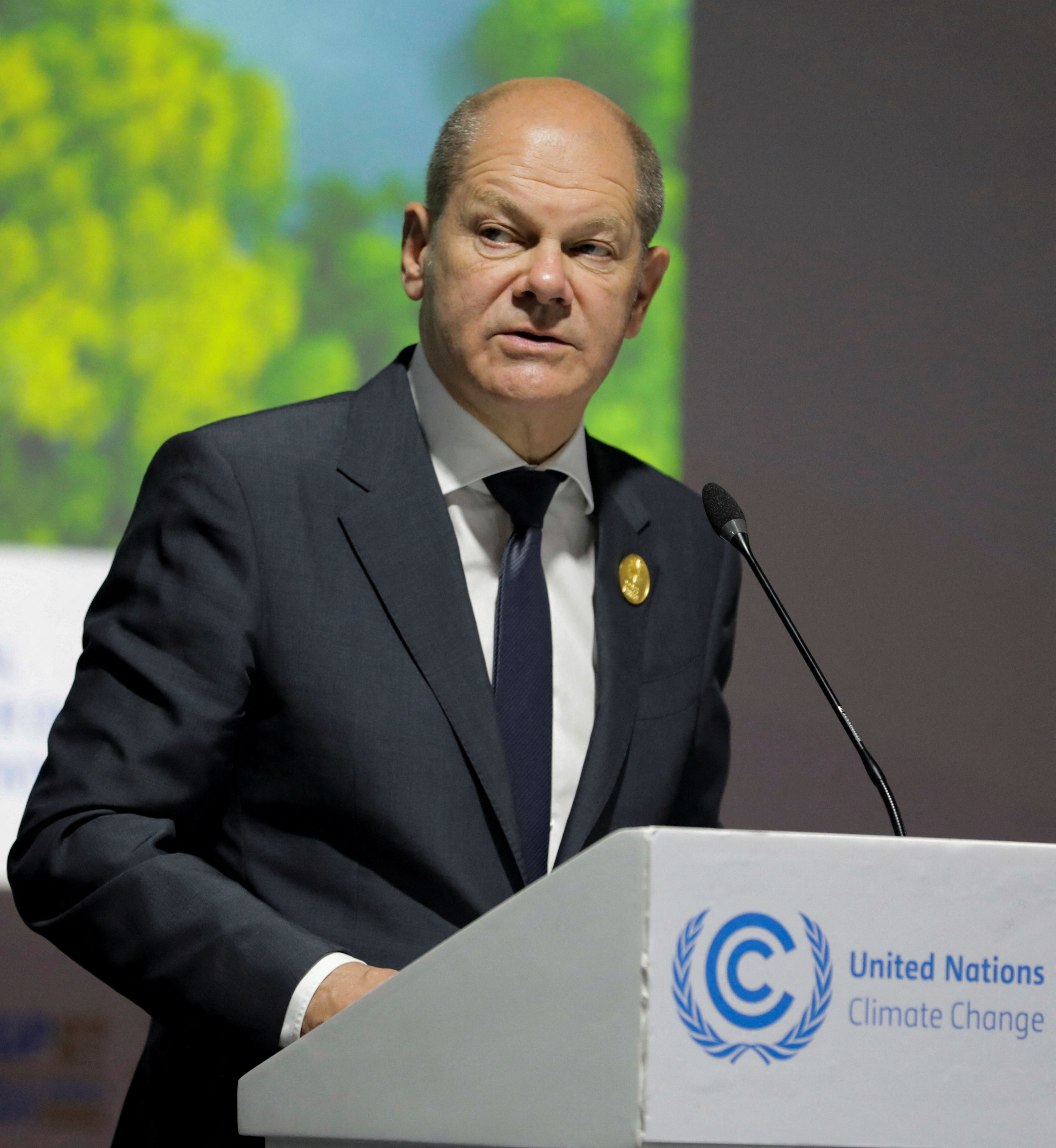 صدراعظم آلمان به مقام‌های جمهوری اسلامی: چه رژیمی هستید که به شهروندان خود شلیک می‌کنید؟